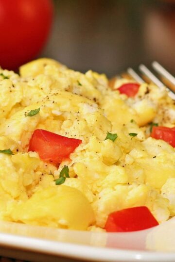 Weight Watchers Scrambled Eggs with Tomatoes