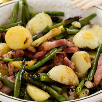 Weight Watchers Southern Green Beans Recipe in a white bowl.