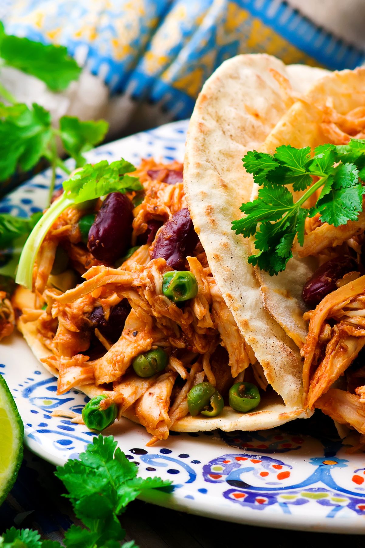 easy-weight-watchers-slow-cooker-chicken-tacos-nesting-lane