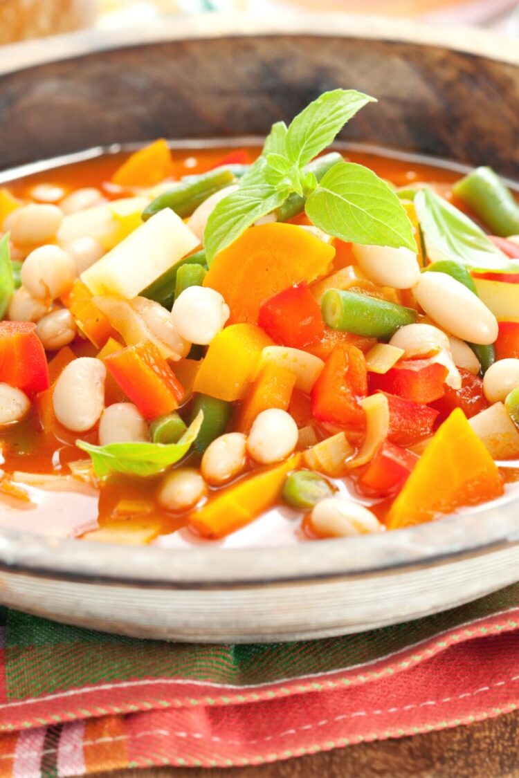 Weight Watchers Copycat Olive Garden Minestrone Soup