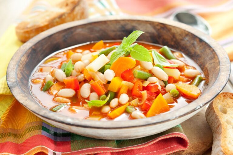 Weight Watchers Copycat Olive Garden Minestrone Soup