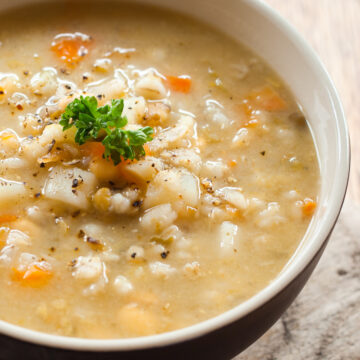 Weight Watchers Slow Cooker Potato Chowder Graphic.